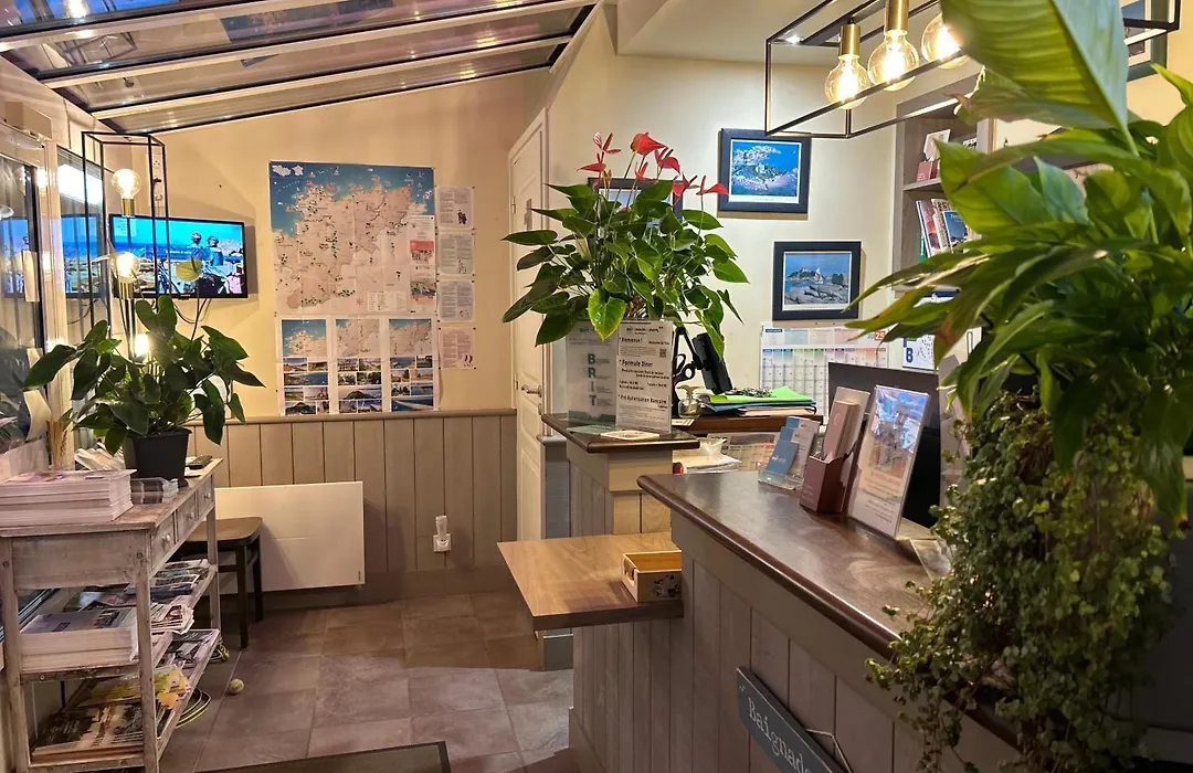 BRIT HOTEL CONFORT Lannion vers Perros-Guirec-1